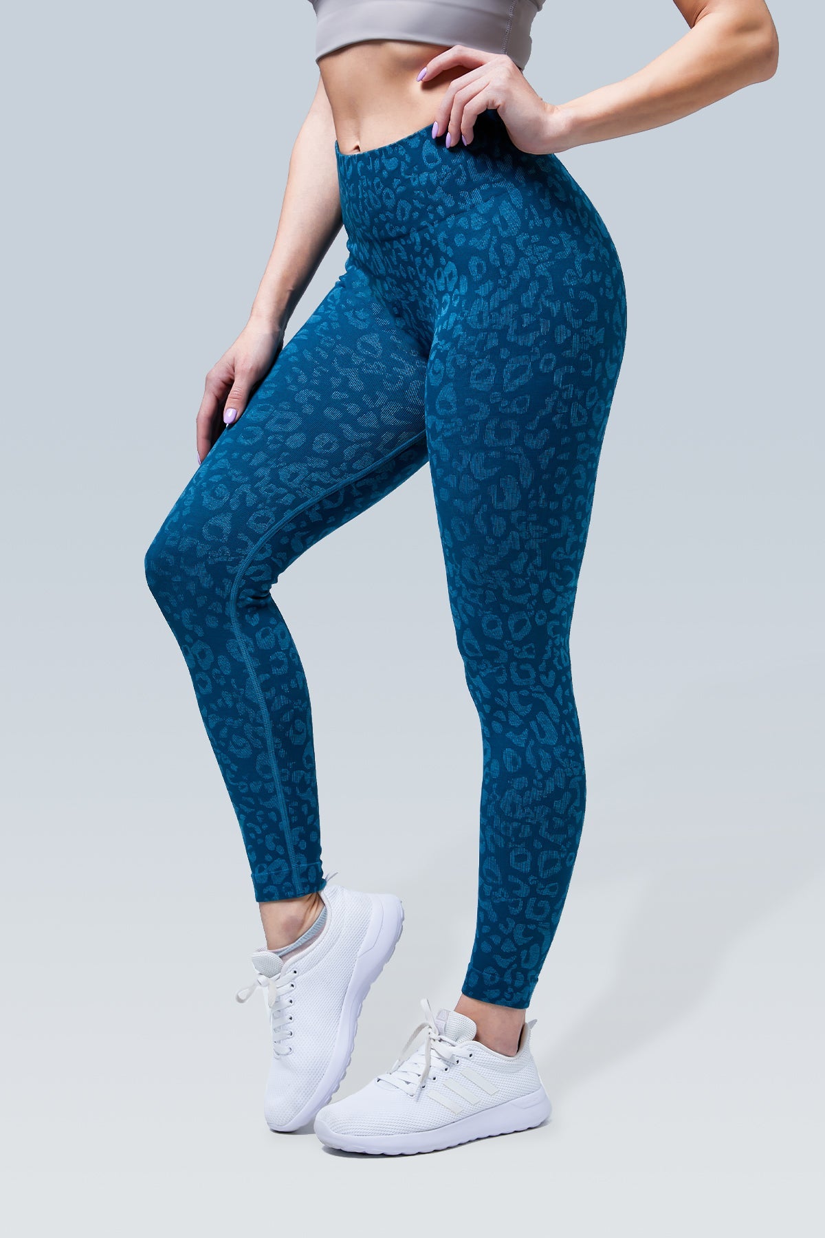 Wild Booty Lifting Seamless Scrunch Legging