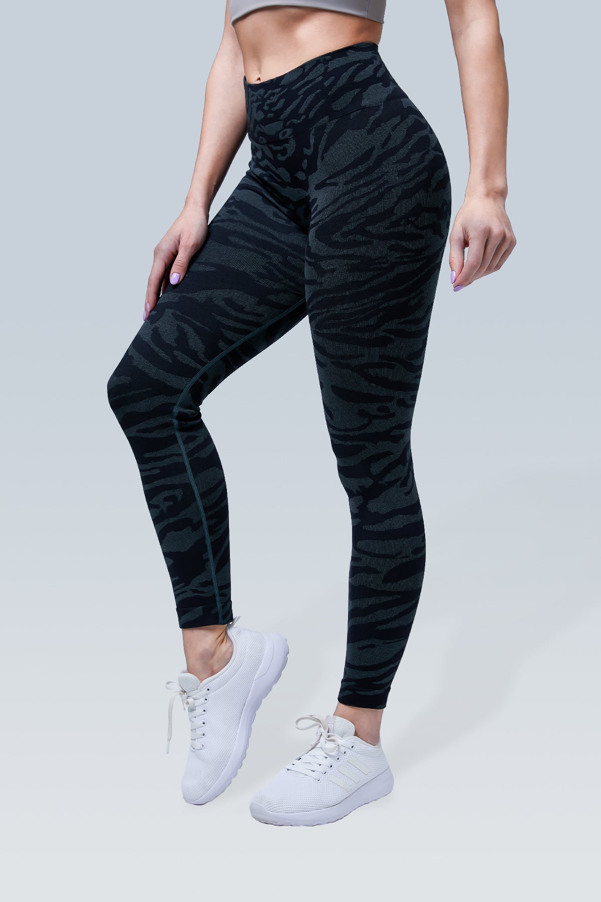 Wild Booty Lifting Seamless Scrunch Legging